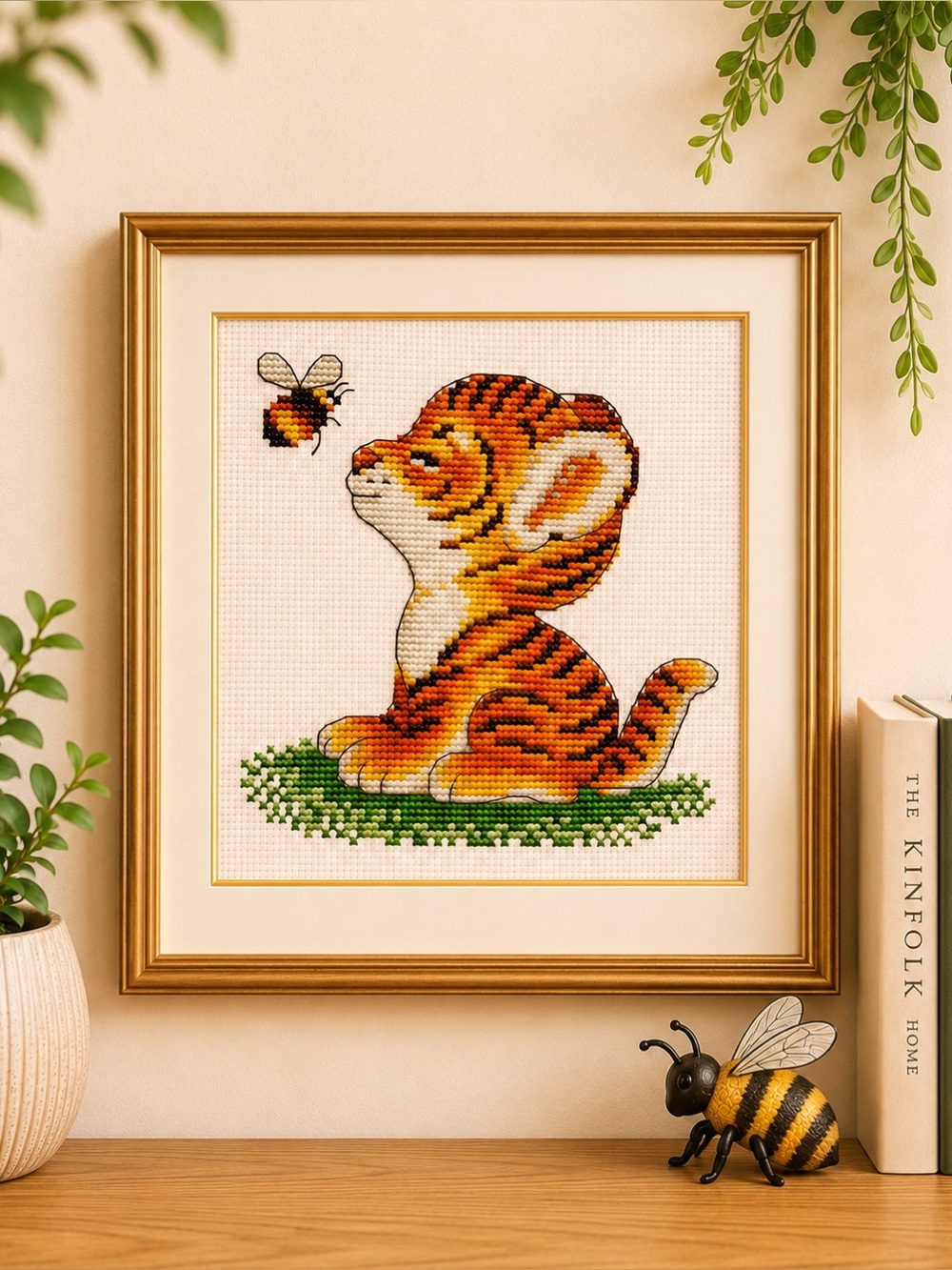 Tiger and Bee Cross Stitch Kit – Stamped Beginner Cross Stitch Kit - Picture 5 of 7